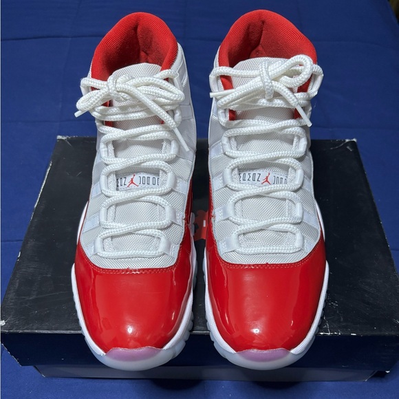 Jordan 11 Retro High Cherry 2022 Size 10.5